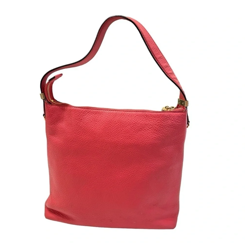 Michael Kors Pebble, leather Shoulder Bag Coral‎ Tassel